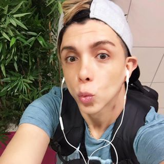 Carlos Trento's avatar