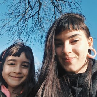 Marina Rodrigues's avatar