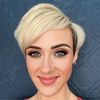 Amy Collins's avatar