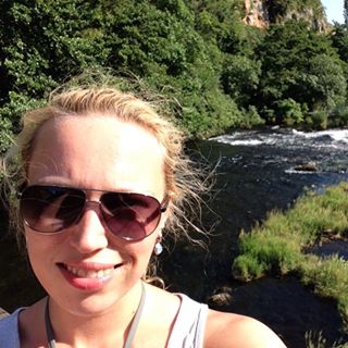 Julia Romanovitch's avatar