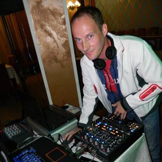 Catalin Grumeza's avatar