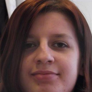 Laura Howlett's avatar