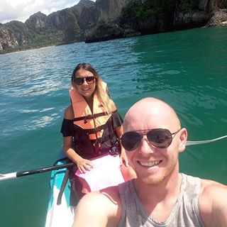 Laura Collins's avatar