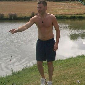 Paul Llewellyn's avatar