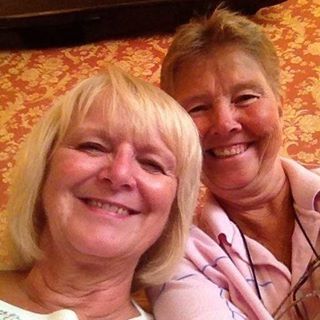 Lesley Crick's avatar