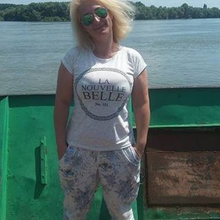 Domnaru Alina's avatar