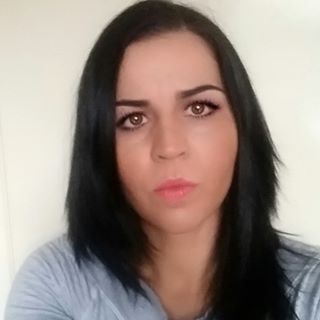 Ana Anna's avatar