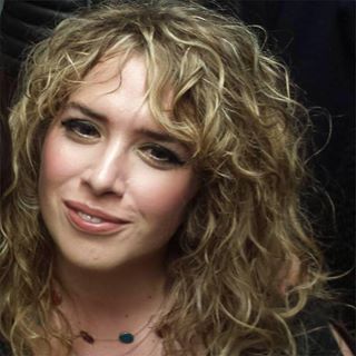 Louise Russell's avatar