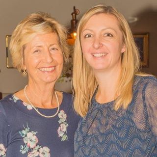 Jane Wood's avatar