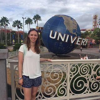 Beth Abbott's avatar