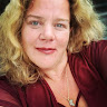 Liz R's avatar