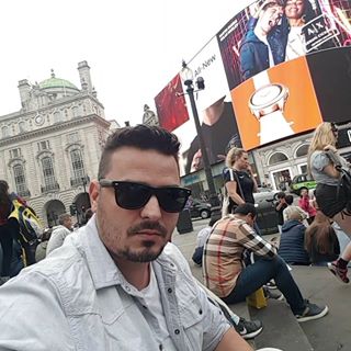 Flowerman Adrian's avatar