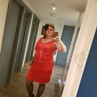 Lara Bonnell's avatar