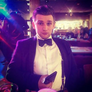 Elliot Walker's avatar