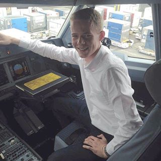 Marc Webster's avatar