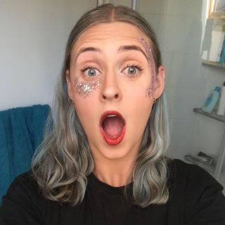 Sharlotte Simonds's avatar