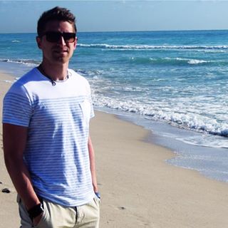 Akos Krommer's avatar