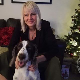 Helen Riddell's avatar