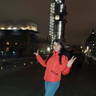 Larisa Becheru's avatar