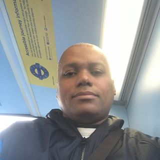 Poly Amaral's avatar