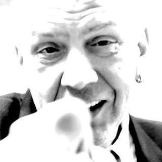 Wolfgang R. Knapp's avatar