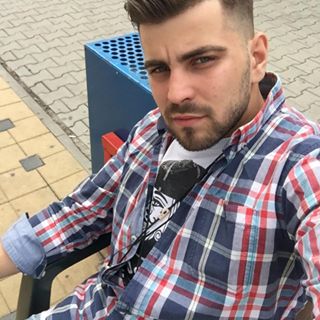 Daniel Pruna's avatar