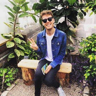 Cameron Hill's avatar