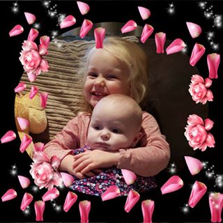 Emily Rhodes's avatar