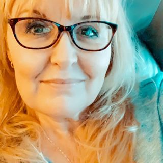 Maxine Jones's avatar