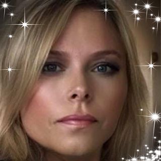 Claire Turley's avatar