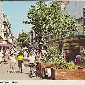 Helen Phillips's avatar