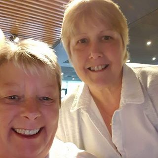 Karen Sherratt's avatar