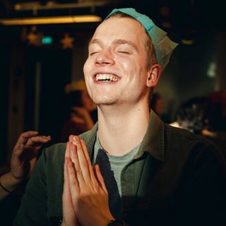 Louis Chalk's avatar