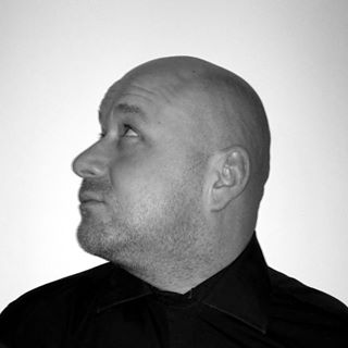 Tim Elliott's avatar