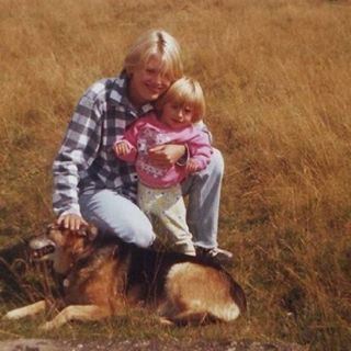 Angela Carr's avatar