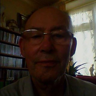 Robin Higgins's avatar