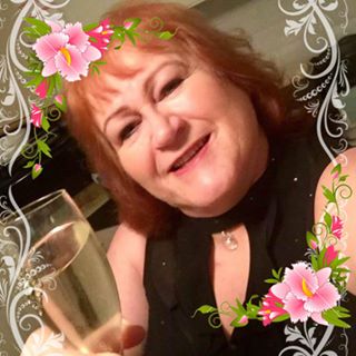 Rose Cooney's avatar