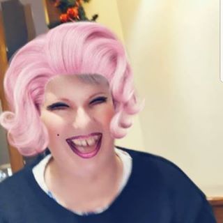 Fiona Reeves's avatar