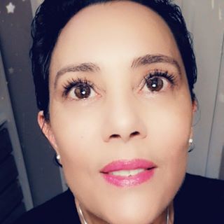 Ana Paula Machado's avatar