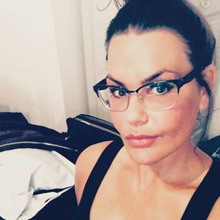 Zina Zecher's avatar
