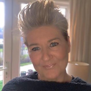 Val Davey's avatar