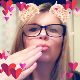 Debbie Poyzer's avatar