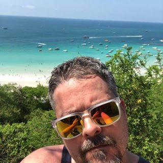 Carlos Felipe Monteiro's avatar
