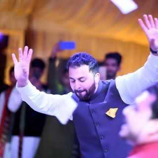 Waqar Sarnawaz's avatar