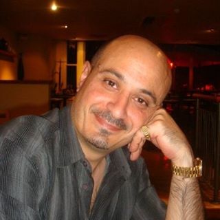 Dion Nicolaou's avatar