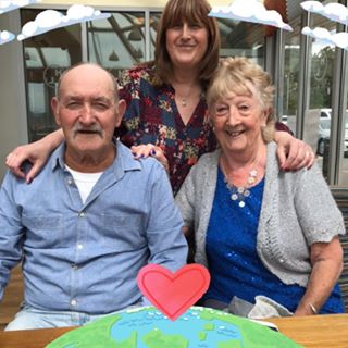 Julie Price's avatar