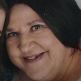 Sarah Mitchell's avatar