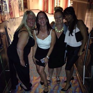 Lesley Barrell's avatar