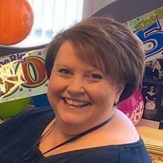 Esther Glover's avatar