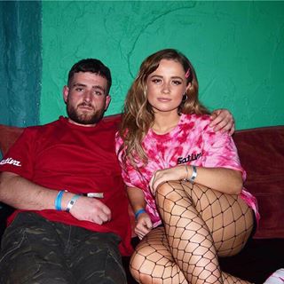 Vicky Downing's avatar